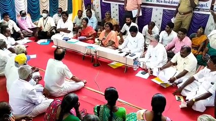 பட்டென எழுந்து அதிகாரிகள் மீது லஞ்ச புகார் சொன்ன இளைஞர்..உடனே உருவப்பட்ட மைக்! குத்தாலம் அருகே பரபர