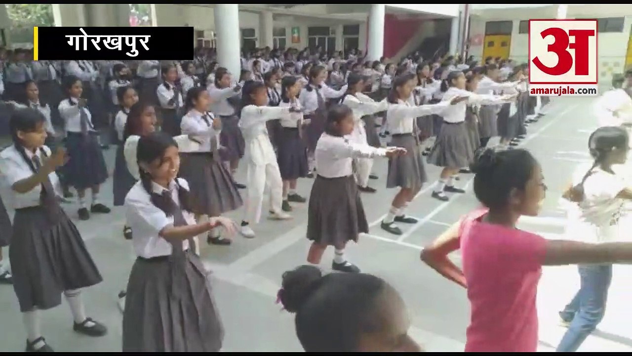 Amar ujala अपराजिता कार्यक्रम में Girls Students ने सीखे आत्मरक्षा के तरीके