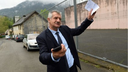 VOICI : "Gardez vos nerfs" : Jean Lassalle répond à une célèbre humoriste qui l'avait insulté