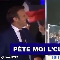 "Manu à poil !", "Casse-moi le c** Manu !" : En plein discours de victoire d'Emmanuel Macron