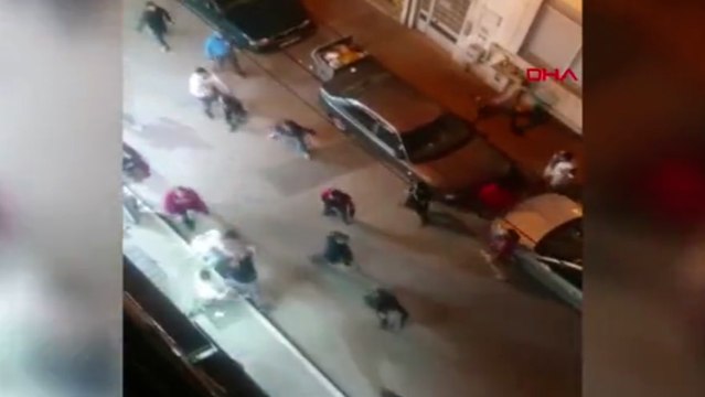 Suriyelilerin kız kavgası ortalığı savaş alanına çevirdi! 30 kişi birbirine girdi