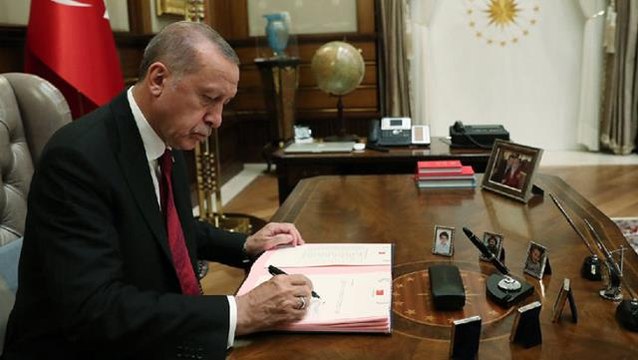 AK Partili Hamza Dağ canlı yayında paylaştı! Cumhurbaşkanı Erdoğan'ın masasındaki son ankette oy oranı yüzde 52.6'nın üstünde