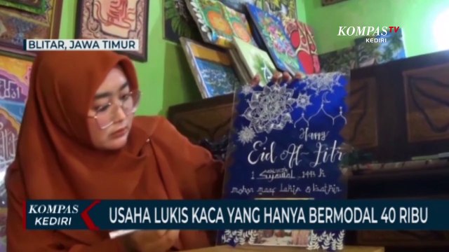 Seni Melukis di Atas Kaca Hasilkan Omzet Jutaan Rupiah