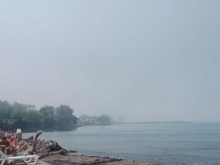 Denizin üzerindeki toz taşınımı yangın ihbarı yağmasına neden oldu