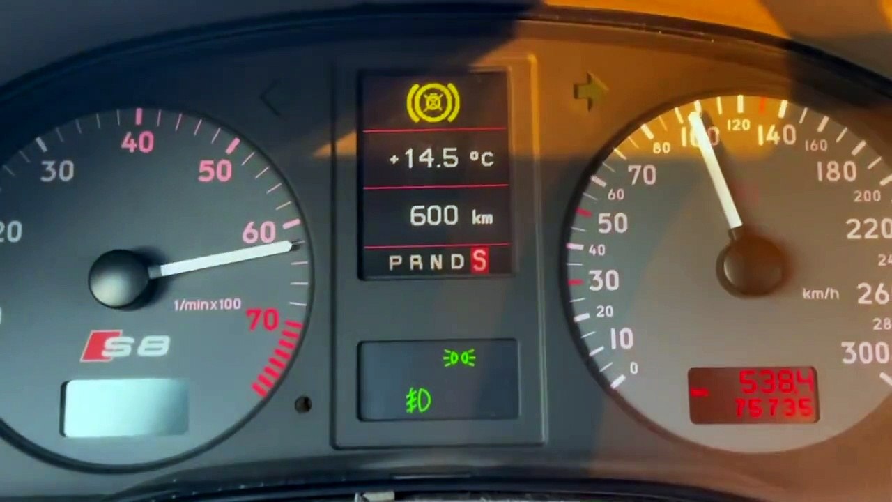 AUDI S8 - GENERATIONS CLASH - 2021 vs 2001 - D5 vs D2 - The latest vs the one that started it all