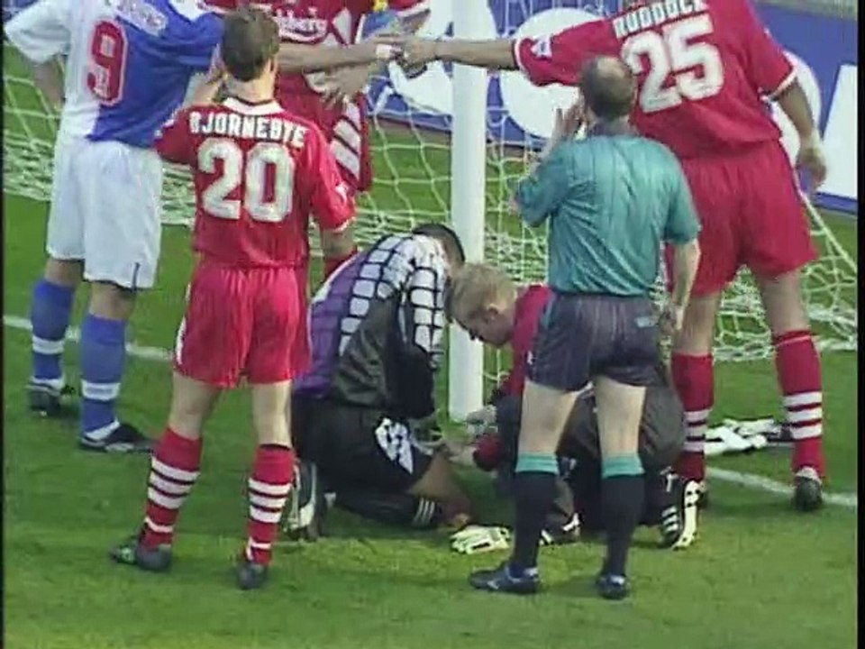 Season 1994-95 -  Blackburn Rovers vs Liverpool - 15.10.1994