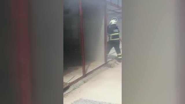 Son dakika haber... KIRIKKALE - Konteynerde çıkan yangın söndürüldü
