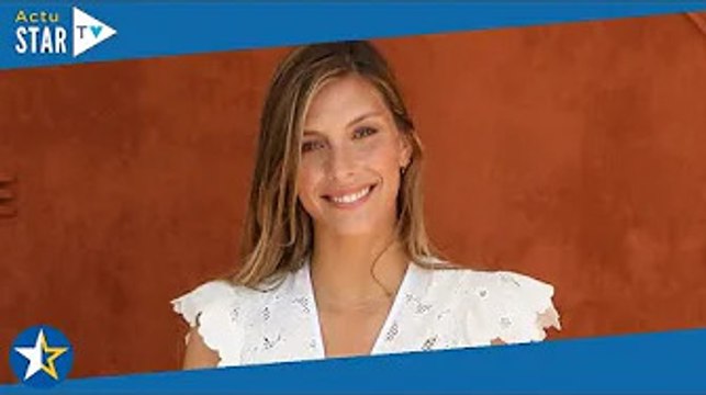 Camille Cerf dévoile sa sublime chute de reins, entièrement nue sous la douche