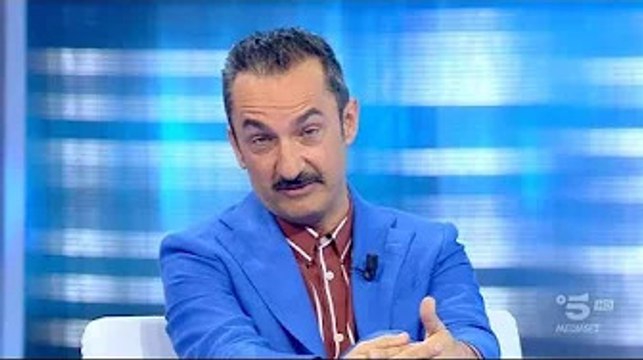 Nicola Savino si sbilancia sul reality di Canale 5 Ecco chi vorrei in finale Manca ancora molto a
