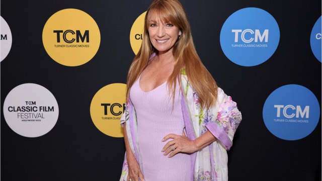 VOICI : Sans le sou, sans abri : Jane Seymour revient sur sa situation avant Docteur Quinn, femme médecin
