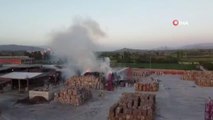 İzmir'de kağıt depolama alanında çıkan yangına çok sayıda itfaiye ekibi müdahale ediyor