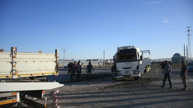 Vinç ile işçi servisinin çarpışması sonucu 18 kişi yaralandı