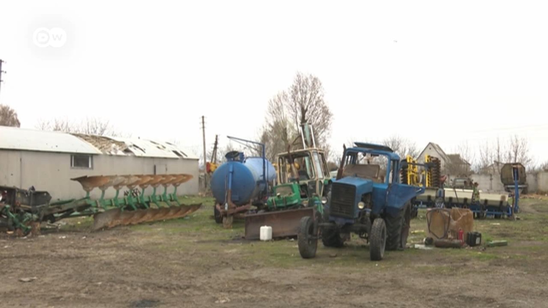 ⁣Сельское хозяйство в Украине: заминированные поля, уничтоженная техника (25.04.2022)