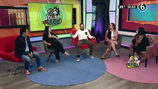 Mujer cacha a su esposo con su amante en el metro