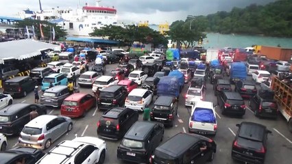 Momen Mudik Pertama Usai Pandemi, Ribuan Kendaran Masih Antre di Pelabuhan Merak