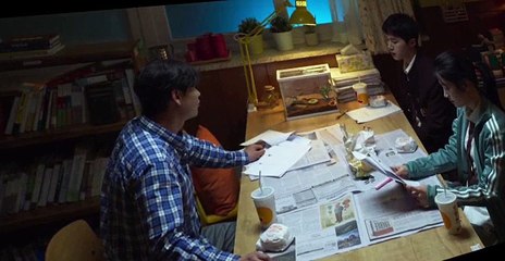 Extracurricular S01 E01