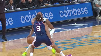 Brown's big slam shows off Celtics' dominance