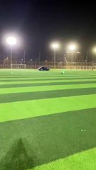 شاهد.. متهور يمارس التفحيط داخل ملعب بجازان ومطالبات بالقبض عليه