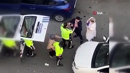 Trafik polisini tehdit etti: "Seni aldıracağım, üniformanı çıkar teke tek çıkalım”