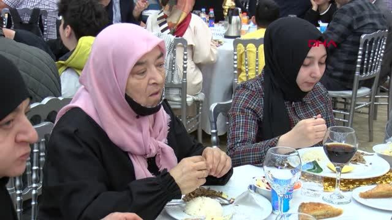 İSTANBUL-BİNALİ YILDIRIM BAHÇELİEVLER'DE DÜZENLENEN İFTAR PROGRAMINA KATILDI
