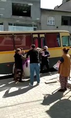 Kağıt toplayıcısı kadınların yer anlaşmazlığı saç saça kavgaya dönüştü