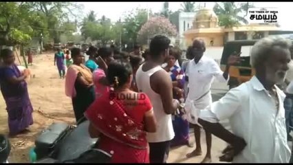 குடிக்க குடிநீர் இல்லை; சாலையை மறித்த பொதுமக்கள்!