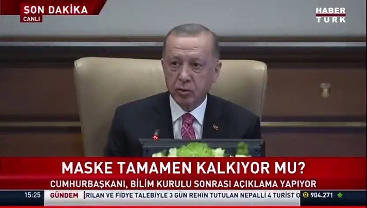 Cumhurbaşkanı Erdoğan konuşurken yayın gitti Bu canlı yayın konuşmanız değil aslında -