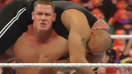 देखिये जब John Cena और Rock के बीच हो गई अचानक खतरनाक लड़ाई, जिसे देख सबके उड़ गए होश।