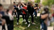 Ortalık savaş alalına döndü! Kız öğrenciler parkta tekme tokat kavga etti