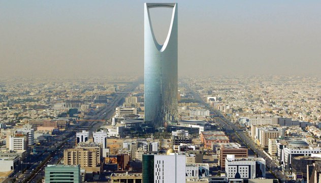 السعودية تتوقع ايرادات بنحو 10 مليارات ريال من الضريبة الانتقائية على التبغ والمشروبات الغازية