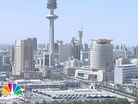 كم يبلغ حجم العجز المتوقع في موازنة الكويت للسنة المالية المنتهية في مارس 2017؟