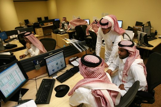 200 مليار ريال مطلوبات المصارف السعودية من الحكومة في عام واحد فقط