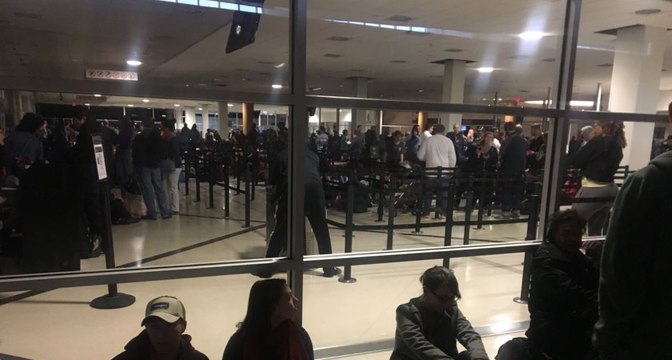 مطار أتلانتا .. عودة الكهرباء بعد انقطاع دام 11 ساعة تسبب بإلغاء أكثر من ألف رحلة