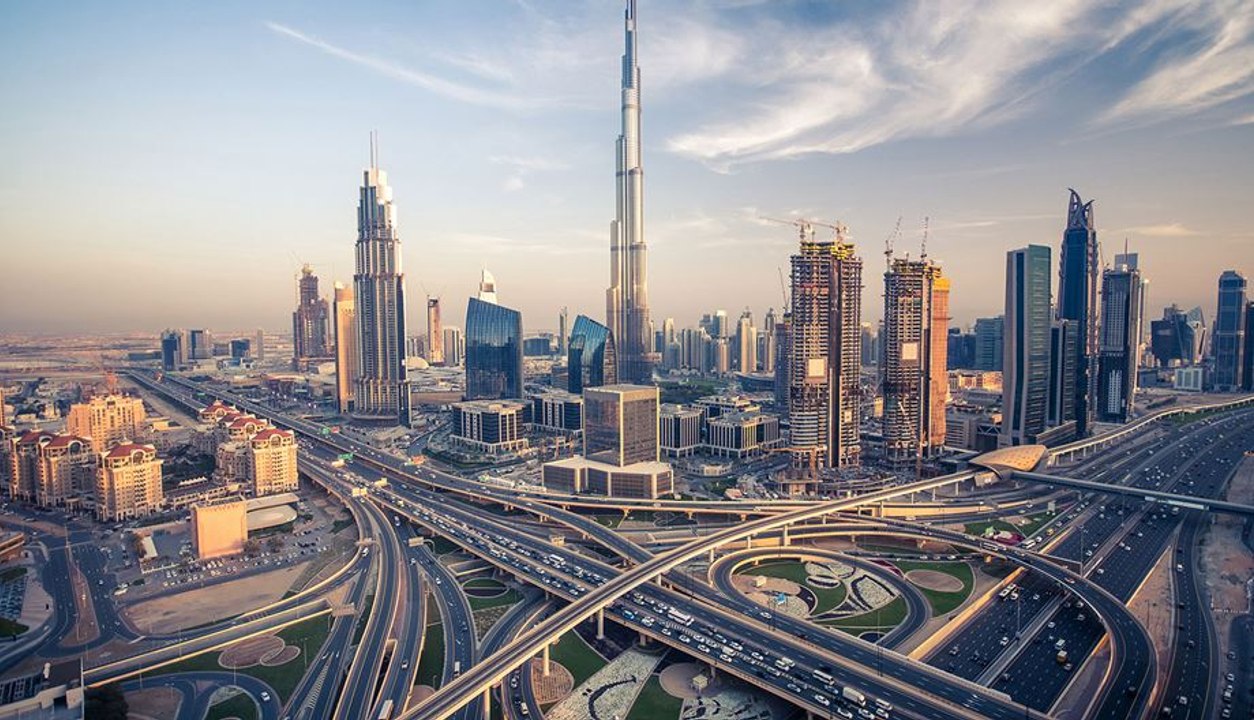 "JLL"  تتوقع بأن تعود معدلات النمو في السوق العقاري الإماراتي للارتفاع في 2018 بنسبة 3.3%