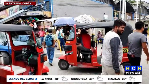 ¡Contra nuevas unidades ilegales! Mototaxistas protestan en La Entrada, Copán