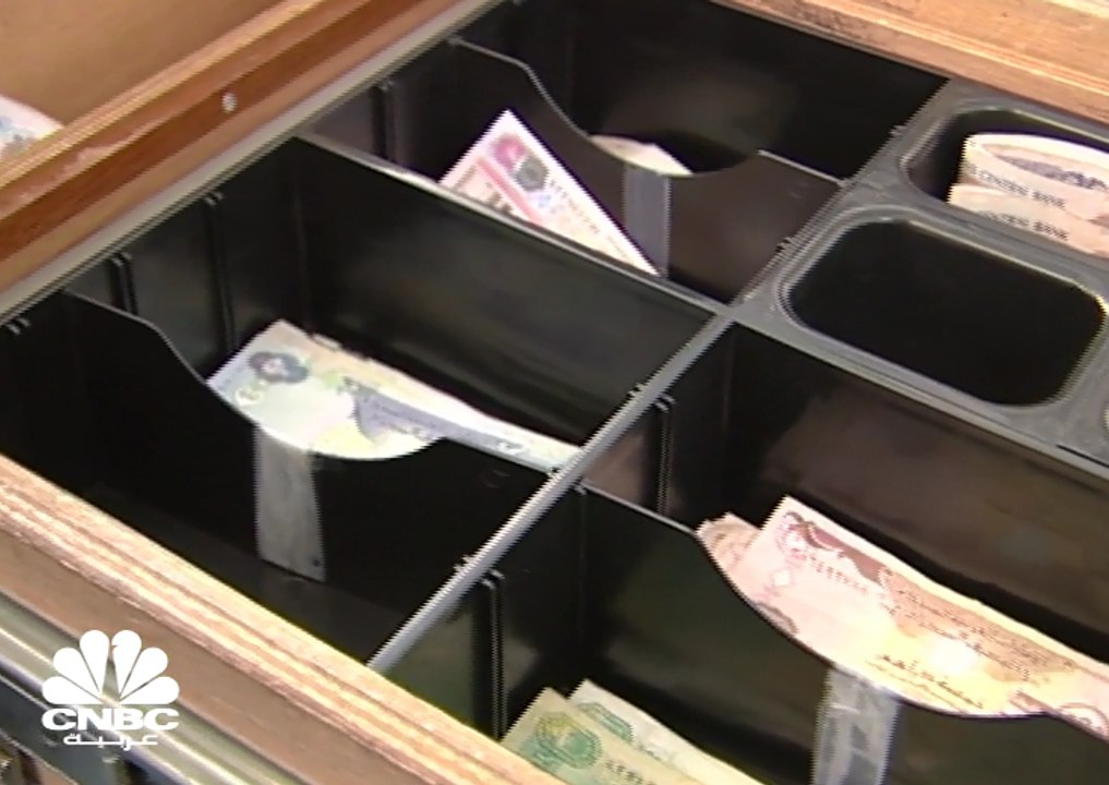 أصول بنوك الإمارات ترتفع إلى 2.73 تريليون درهم...