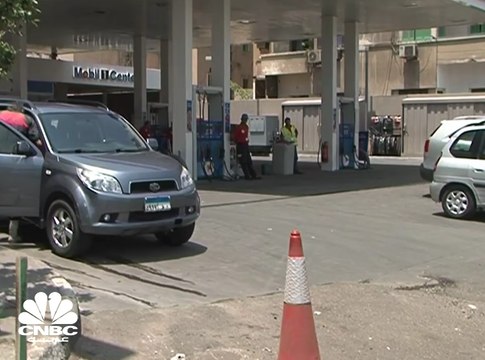 مصر تُصدر قراراً بتشكيل لجنة فنية لمتابعة آلية التسعير التلقائي للمواد البترولية