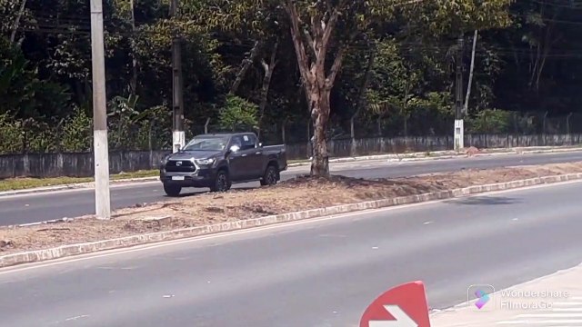 Embraer 195 PR-AXN vindo de São Gabriel da Cachoeira e Airbus A320NEO PR-YSF vindo de Campinas