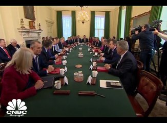 وزير خزانة بريطانيا يقدم استقالته احتجاجاً على تعديلات حكومية