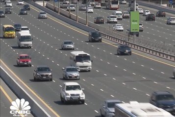 وكالة S&P: مغادرة الوافدين قد تحد من وتيرة التنويع الاقتصادي في الدول الخليجية