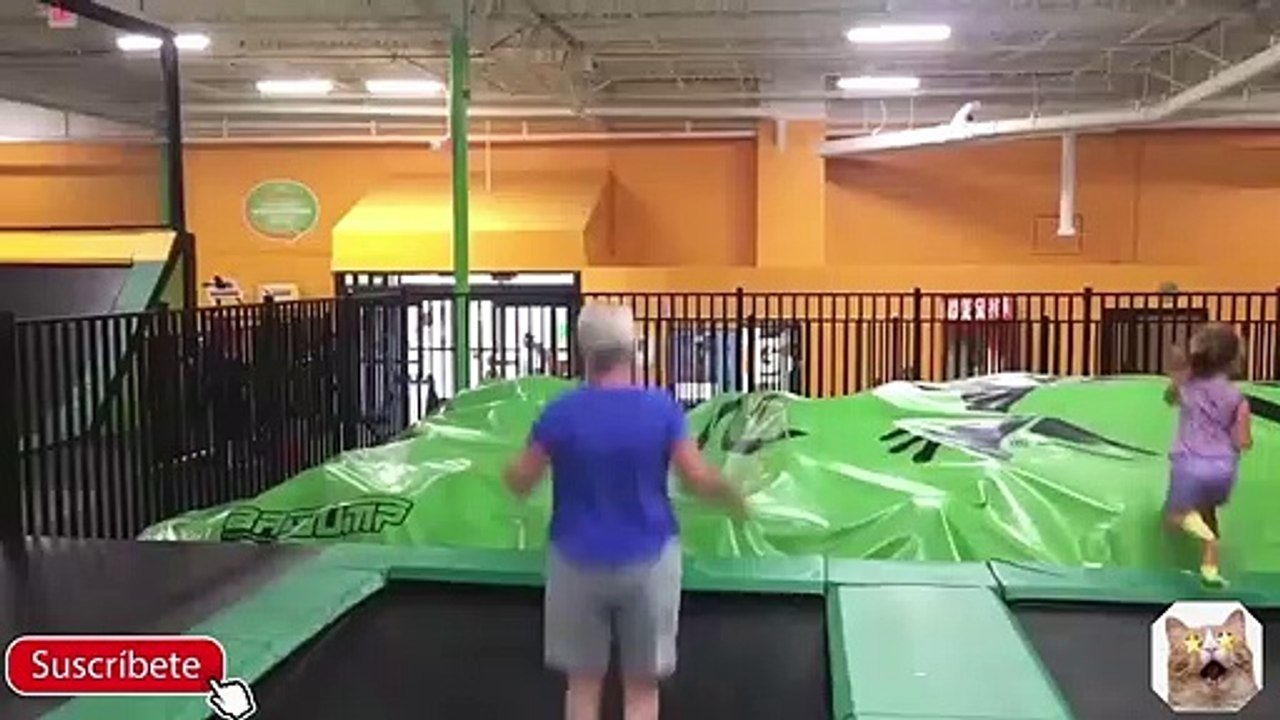 Videos De Risa  Videos Divertidos - Personas teniendo Caídas y momentos Graciosos