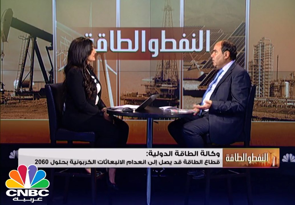 وزير النفط السعودي يشير الى تراجع مخزونات النفط عالميا ويؤكد أن استراتيجية أوبك فعالة .. وقطر تؤكد التزامها باتفاق خفض إنتاج النفط