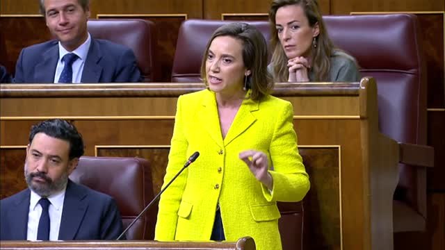 Gamarra: Usted elige: meterles a ellos en los secretos oficiales o buscar con nosotros una salida para los españoles