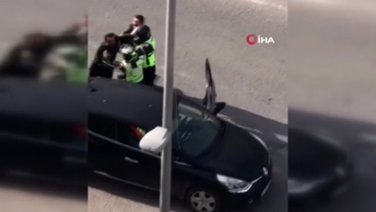 İstanbul’da motosikletli magandalar trafikte dehşeti yaşattı