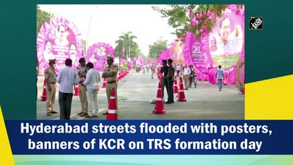 下载视频: Hyderabad streets flooded with posters, banners of KCR on TRS formation day