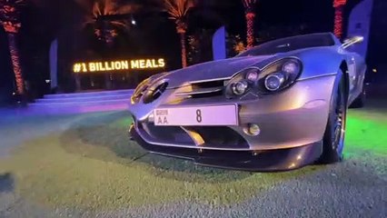 Matrícula vendida por valor recorde - Dubai