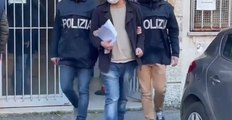 Roma, blitz antidroga della Polizia: 9 arresti nella piazza di spaccio dove morì Maddalena Urbani (27.04.22)