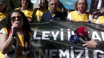 Download Video: Depreme Dayanıksız Olduğu Gerekçesiyle Boşaltılan Şişli Etfal İçin Tadilat İhalesine Çıkılması Protesto Edildi