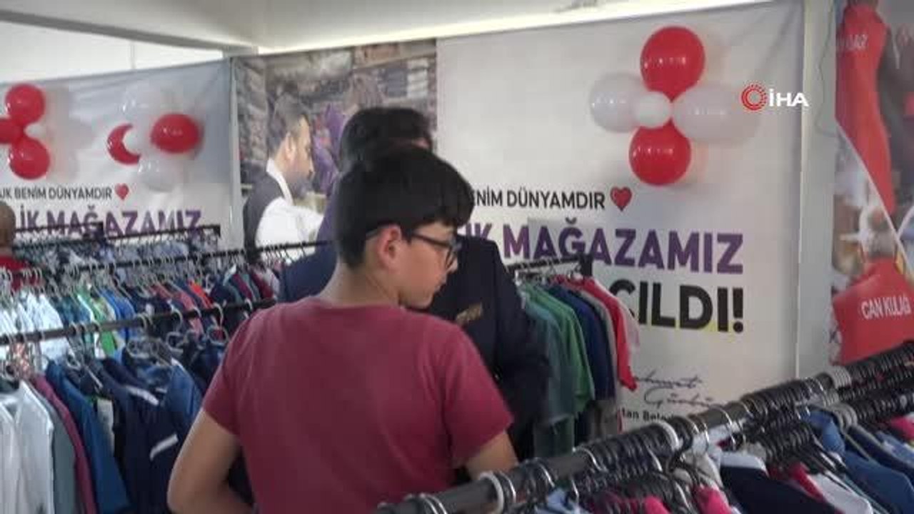 Paranın geçmediği 'İyilik Mağazası'ndan geliri olmayan vatandaşlar ve yetim çocukları bayramlıklarını seçebilecek