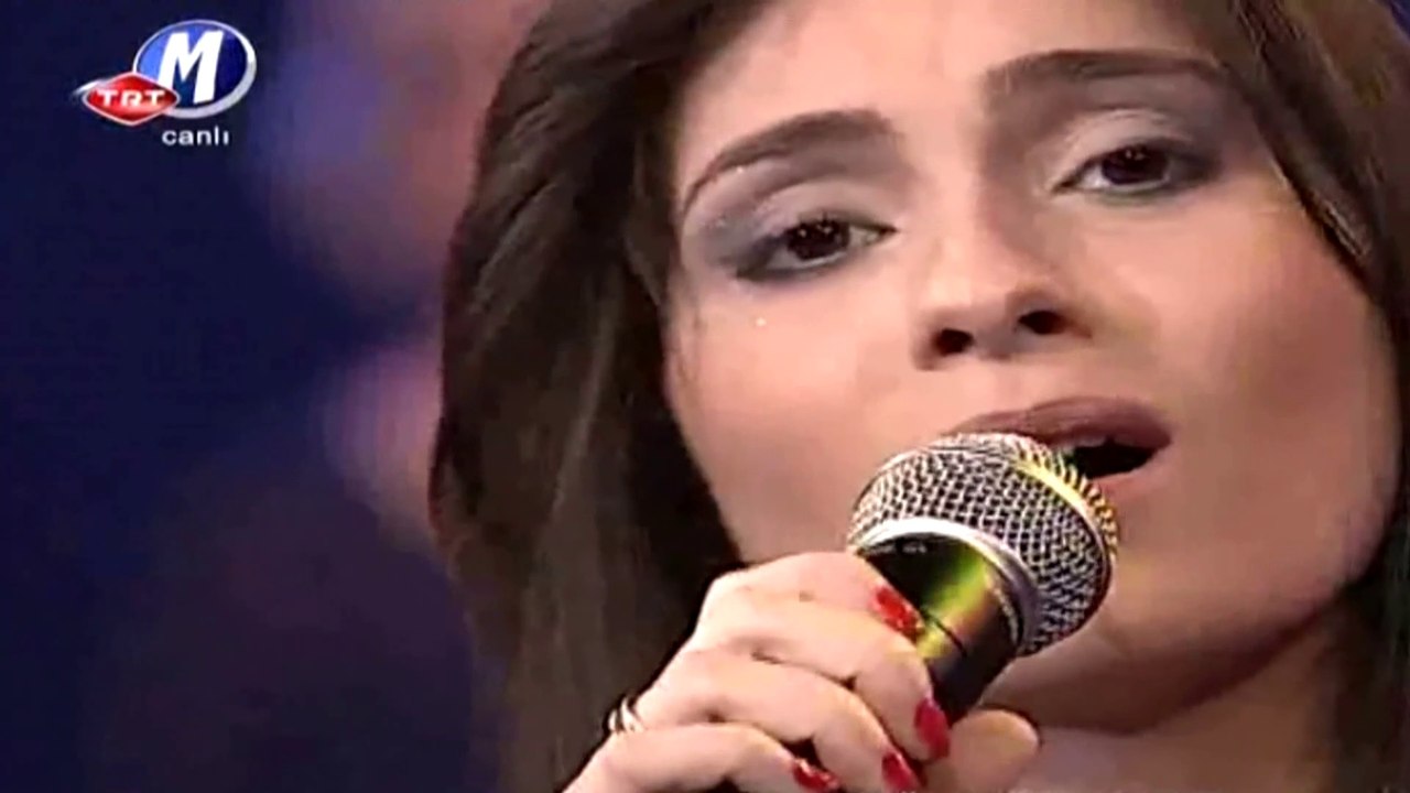 Sinem Fatma Genç / Sen olmasaydın eğer aşka inanmazdım